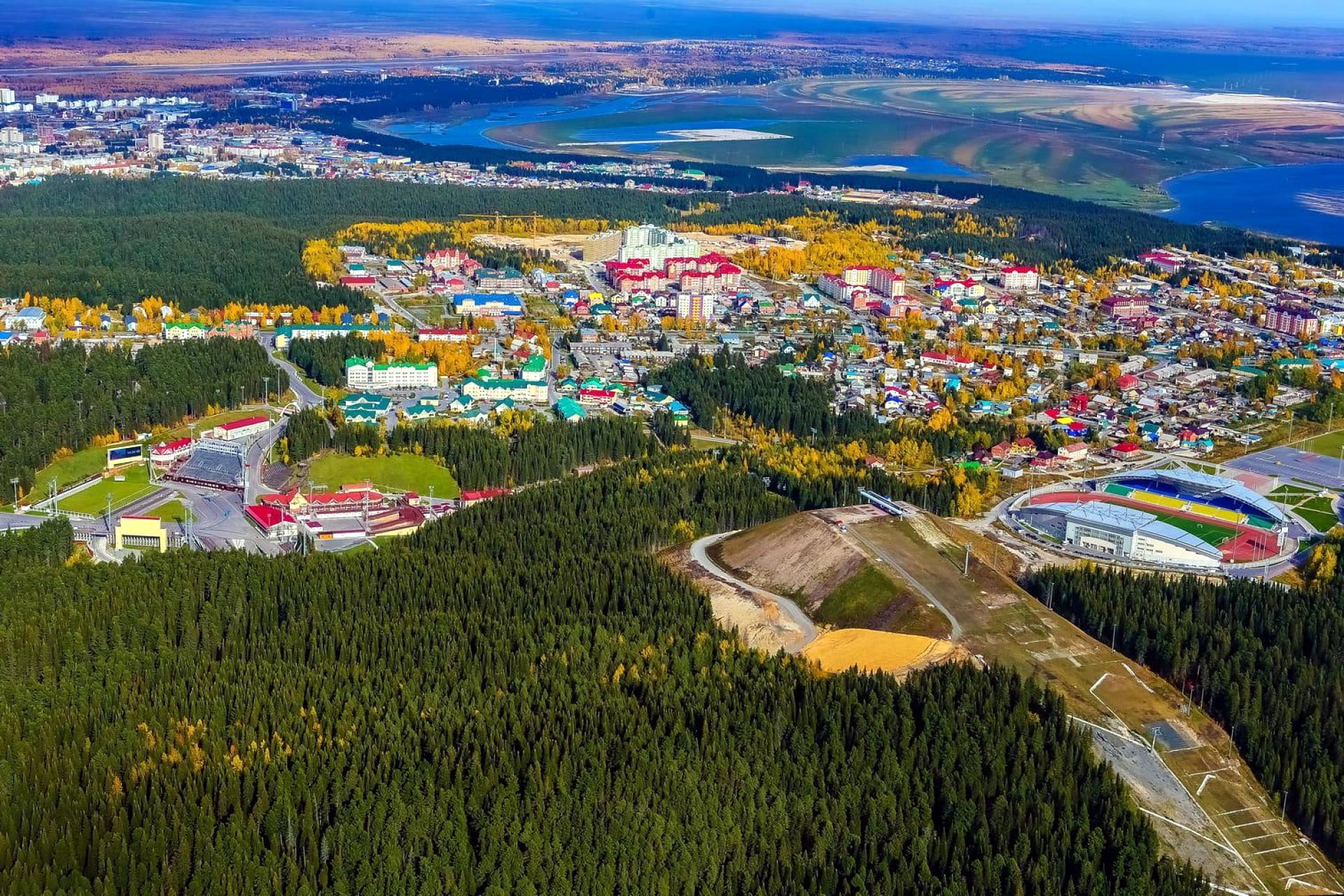 Югра википедия. Ханты-Мансийск. Ханты Мансийск ХМАО. Ханты-Мансийск города Ханты-Мансийского автономного округа - Югра. Ханты-Мансийск панорама.